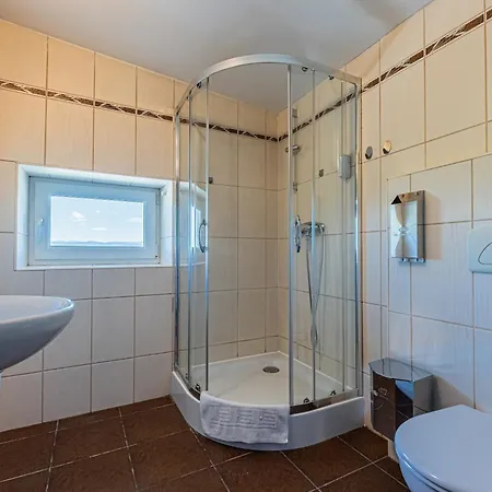 Grand Spis Lägenhetshotell 3*
